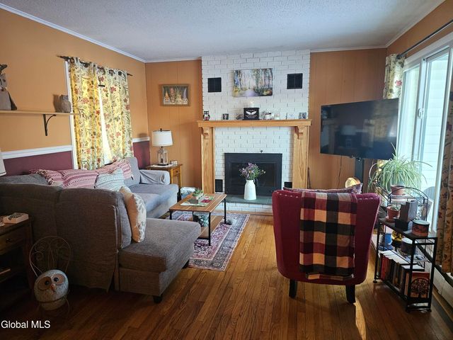 200 Meadowbrook Road, Queensbury, NY 12804