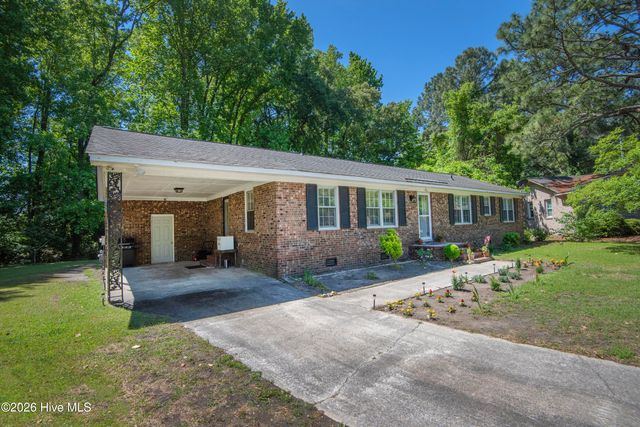 124 Osceola Drive, Greenville, NC 27858