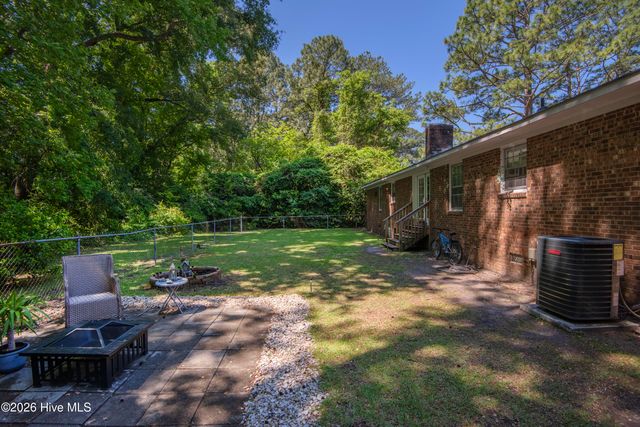124 Osceola Drive, Greenville, NC 27858