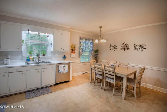 124 Osceola Drive, Greenville, NC 27858