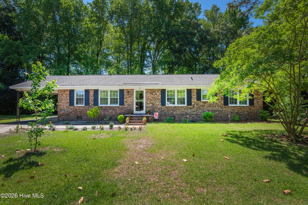 124 Osceola Drive, Greenville, NC 27858