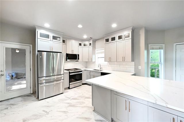 3697 Mortons Landing Drive, Ellenwood, GA 30294