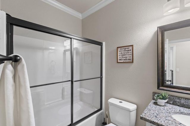 125 Tanglewood Dr., Headland, AL 36345