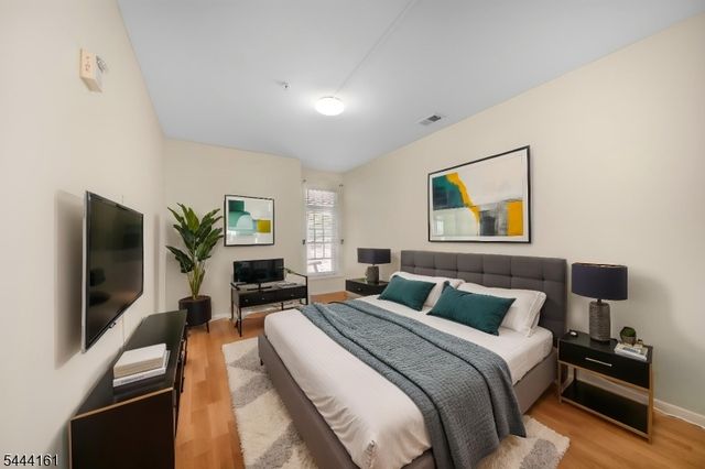 3108 Cedar Village Blvd 108, East Brunswick Twp., NJ 08816
