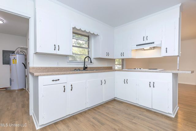 2408 Callie Road, Gautier, MS 39553