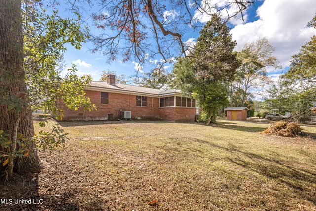 2408 Callie Road, Gautier, MS 39553