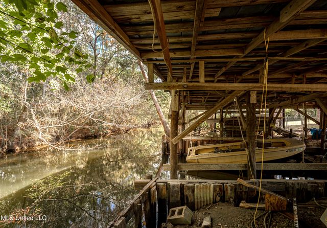 2408 Callie Road, Gautier, MS 39553