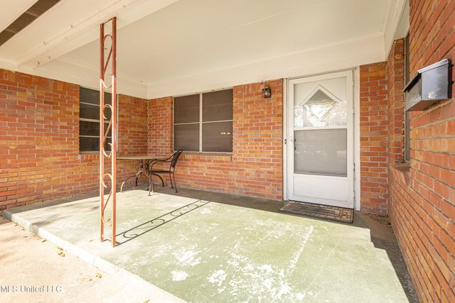 2408 Callie Road, Gautier, MS 39553