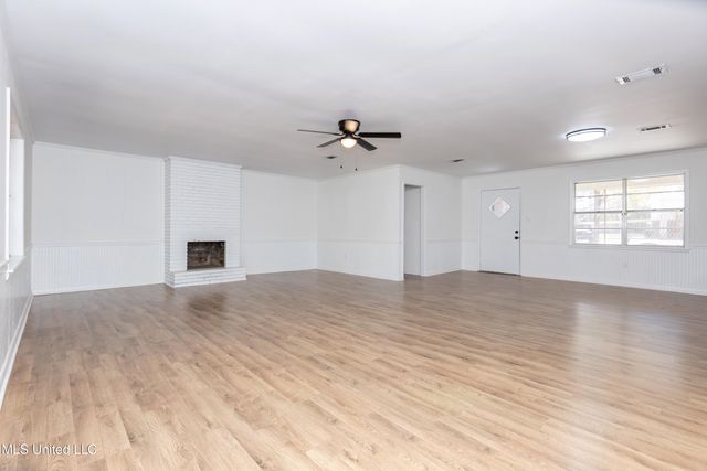 2408 Callie Road, Gautier, MS 39553