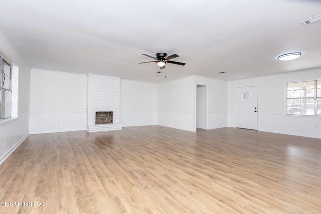 2408 Callie Road, Gautier, MS 39553