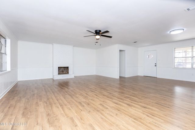 2408 Callie Road, Gautier, MS 39553