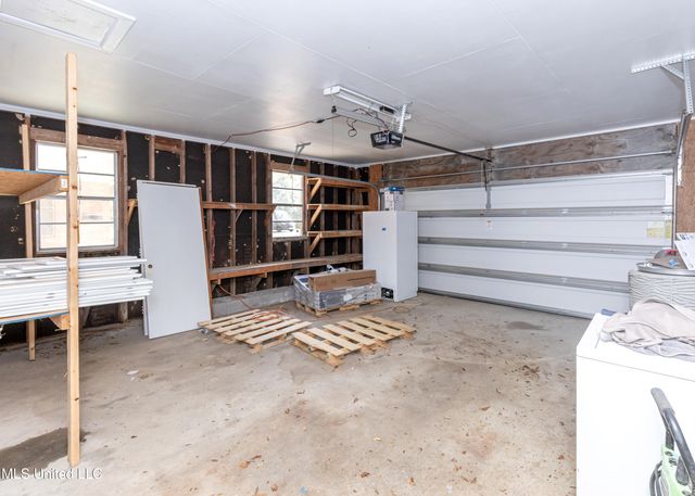 2408 Callie Road, Gautier, MS 39553