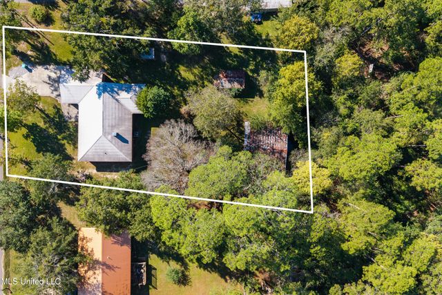 2408 Callie Road, Gautier, MS 39553