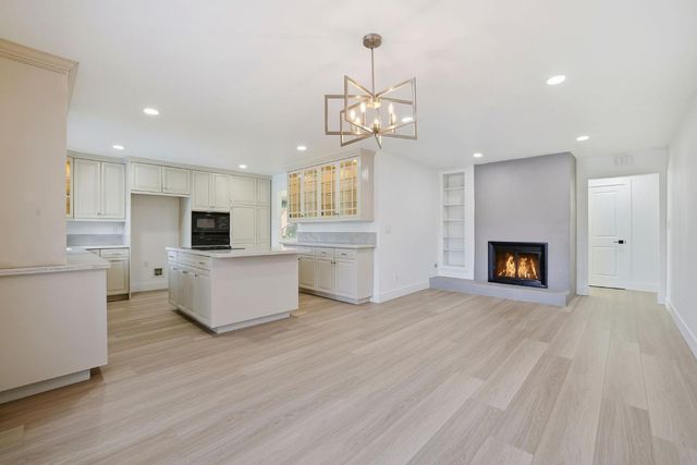 8437 Hidden Valley Cir, Fair Oaks, CA 95628