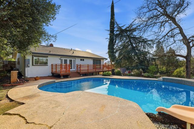 8437 Hidden Valley Cir, Fair Oaks, CA 95628