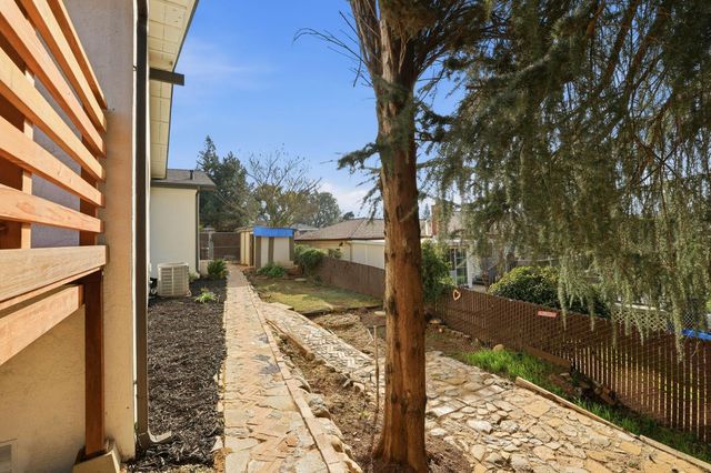 8437 Hidden Valley Cir, Fair Oaks, CA 95628