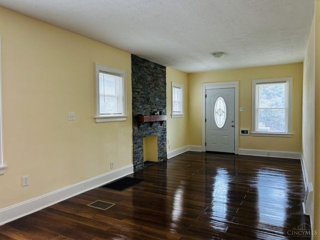 1922 Dalewood Place, Cincinnati, OH 45237