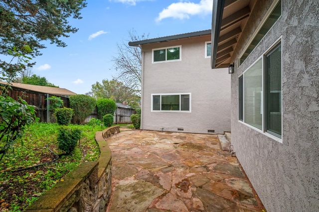 7818 Tamara Dr, Fair Oaks, CA 95628