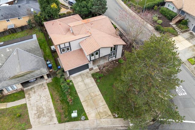 7818 Tamara Dr, Fair Oaks, CA 95628