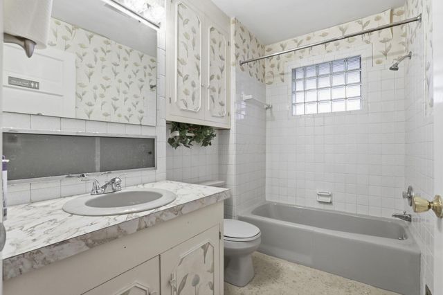 102 E Gambier Street, Mount Vernon, OH 43050
