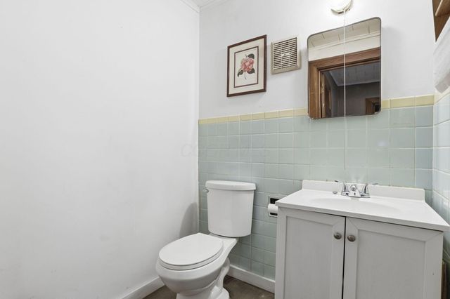 102 E Gambier Street, Mount Vernon, OH 43050