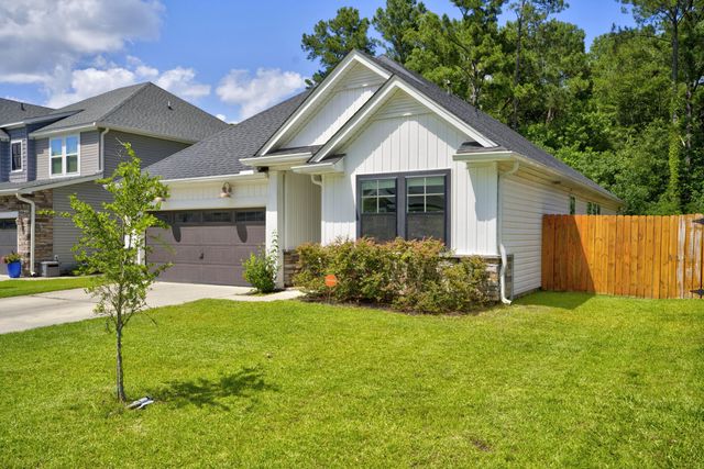 276 Whirlaway Drive, Moncks Corner, SC 29461