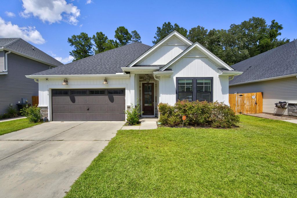 276 Whirlaway Drive, Moncks Corner, SC 29461