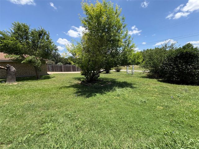 104 Charles Street, Desoto, TX 75115