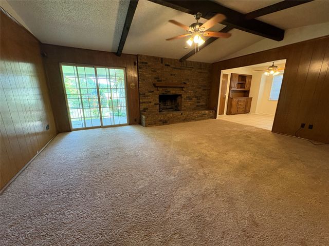 104 Charles Street, Desoto, TX 75115