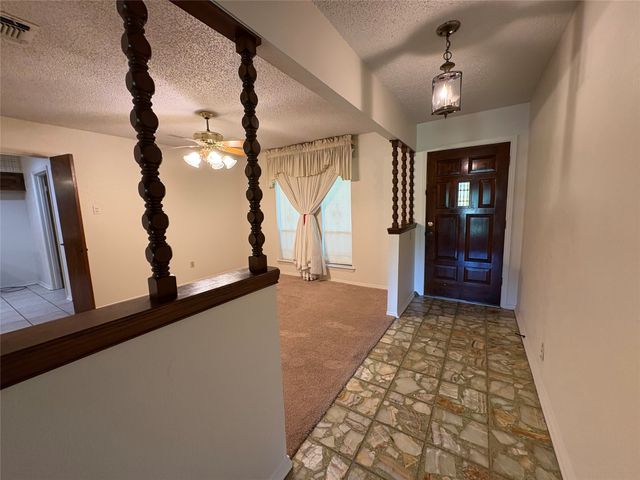 104 Charles Street, Desoto, TX 75115