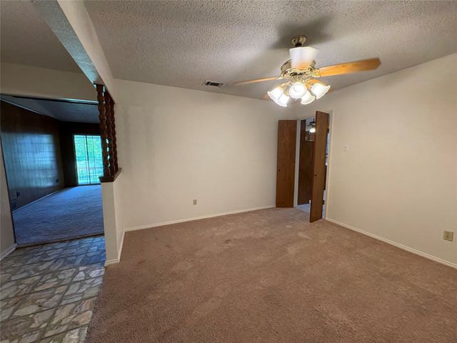104 Charles Street, Desoto, TX 75115