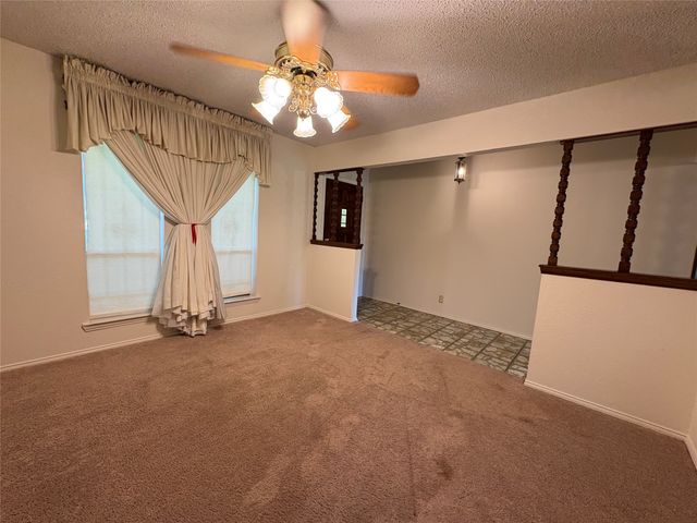 104 Charles Street, Desoto, TX 75115