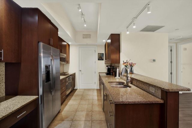 331 CLEVELAND STREET 212, Clearwater, FL 33755