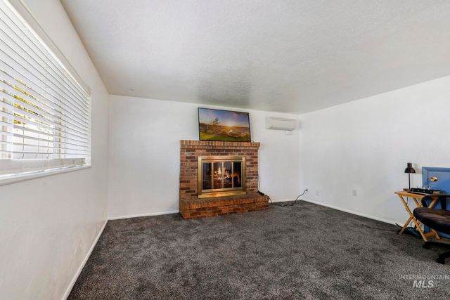 825 Westwind Dr, Twin Falls, ID 83301