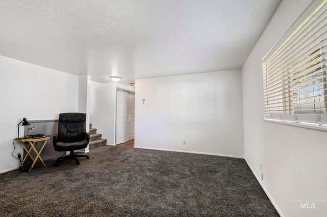 825 Westwind Dr, Twin Falls, ID 83301