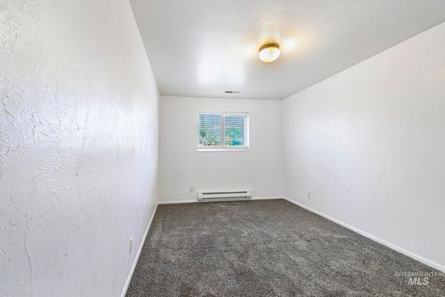825 Westwind Dr, Twin Falls, ID 83301