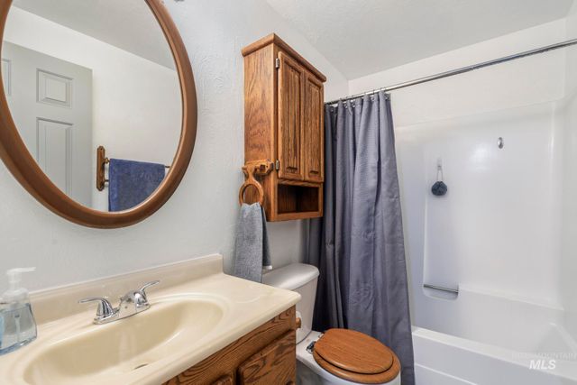 825 Westwind Dr, Twin Falls, ID 83301