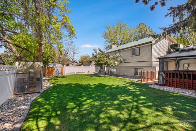 825 Westwind Dr, Twin Falls, ID 83301