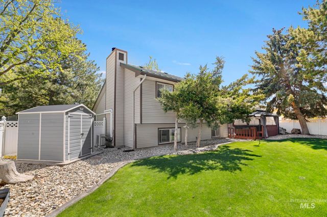 825 Westwind Dr, Twin Falls, ID 83301