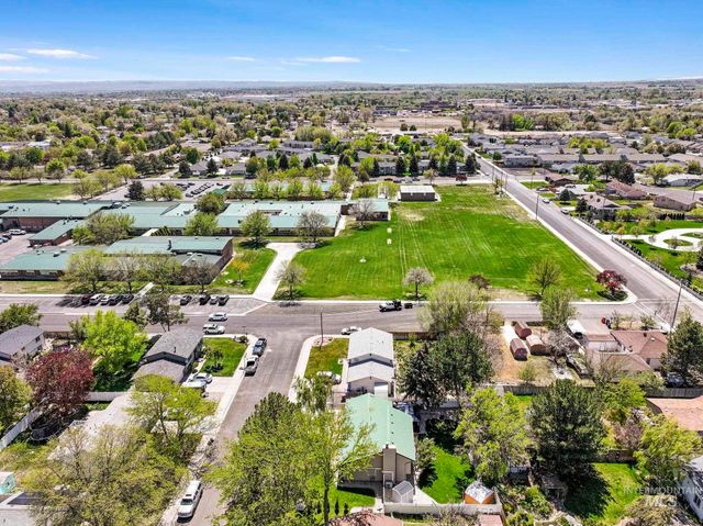 825 Westwind Dr, Twin Falls, ID 83301