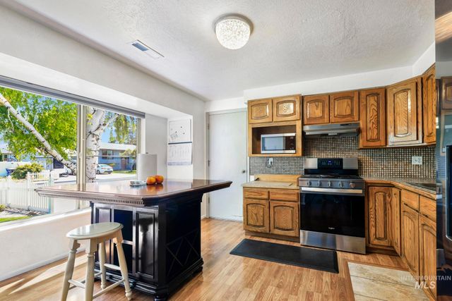 825 Westwind Dr, Twin Falls, ID 83301