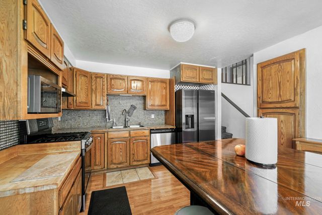 825 Westwind Dr, Twin Falls, ID 83301