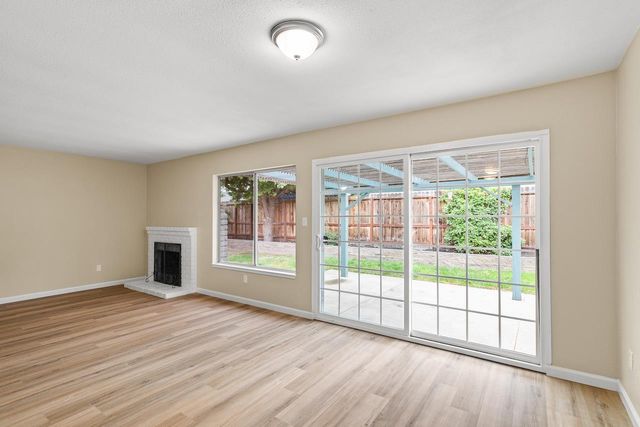 1410 Mcdermott Ct, Tracy, CA 95376