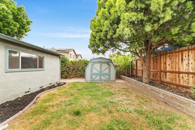 1410 Mcdermott Ct, Tracy, CA 95376