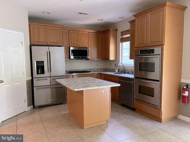 49 TRUMAN AVE, Princeton, NJ 08540