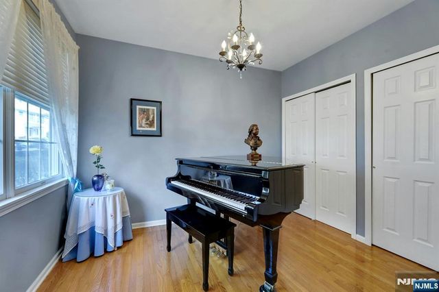 11 Pine Lake Terrace, River Vale, NJ 07675