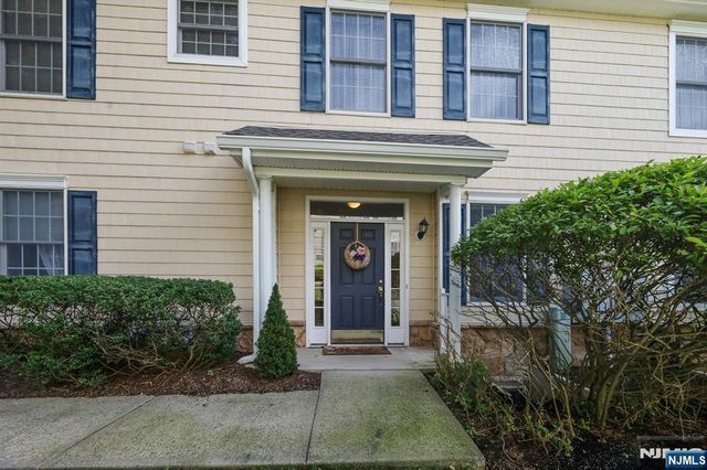 11 Pine Lake Terrace, River Vale, NJ 07675