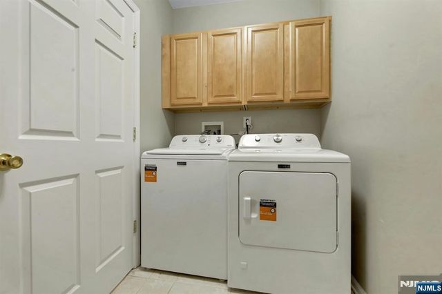 11 Pine Lake Terrace, River Vale, NJ 07675