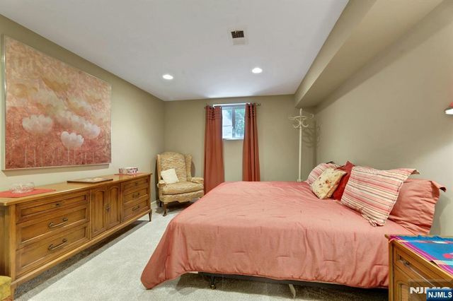 11 Pine Lake Terrace, River Vale, NJ 07675