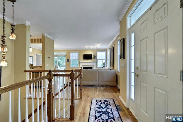 11 Pine Lake Terrace, River Vale, NJ 07675